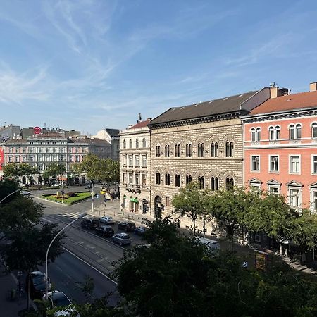 Exclusive Central 3Bedrm Stylish Residence By Prestige Homes Budapest Exterior photo